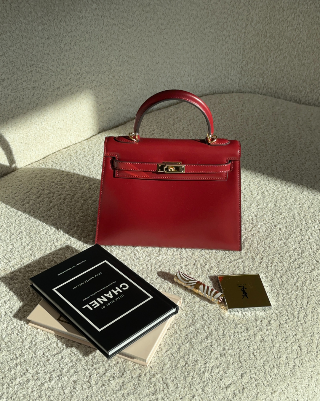 MINI SAC EN CUIR BORDEAUX ÉLÉGANT