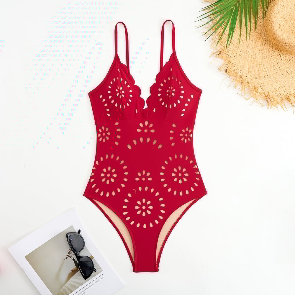 Maillot de bain en deux pièces découpé au laser avec fleurs