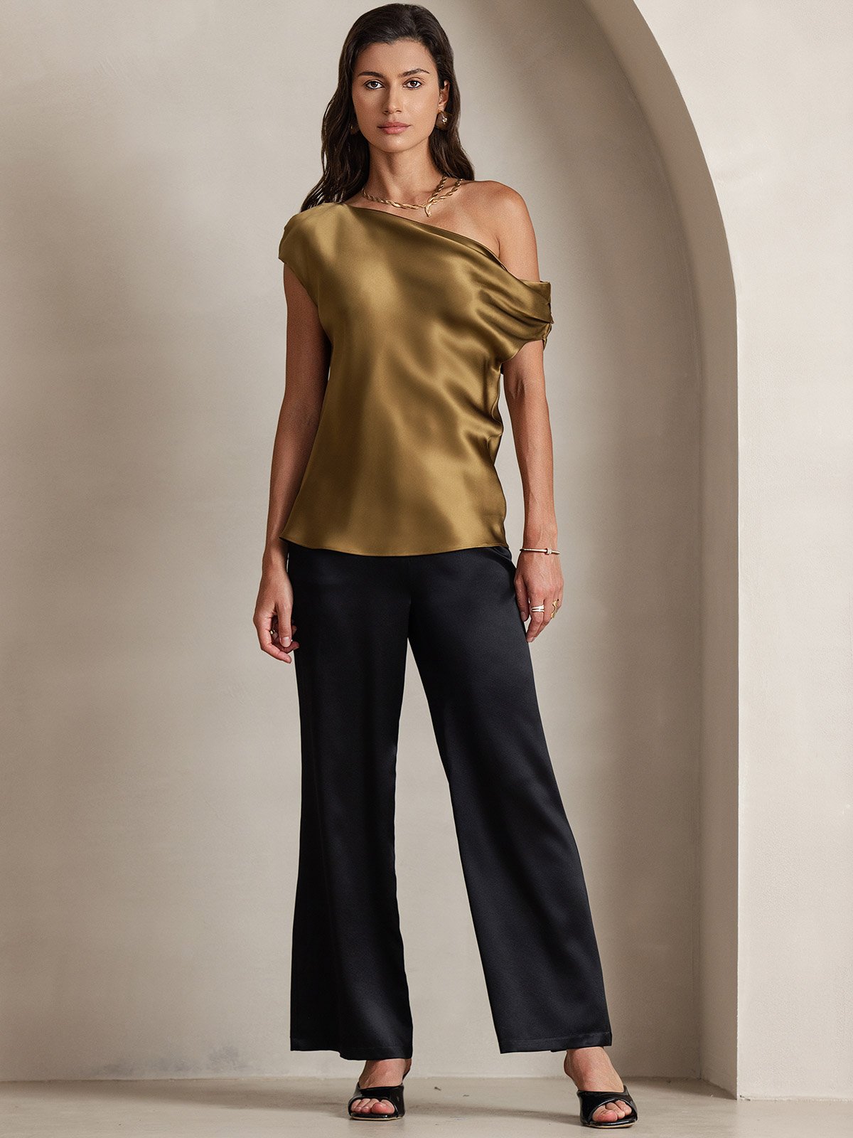 Pantalon de costume en soie classique et tendance