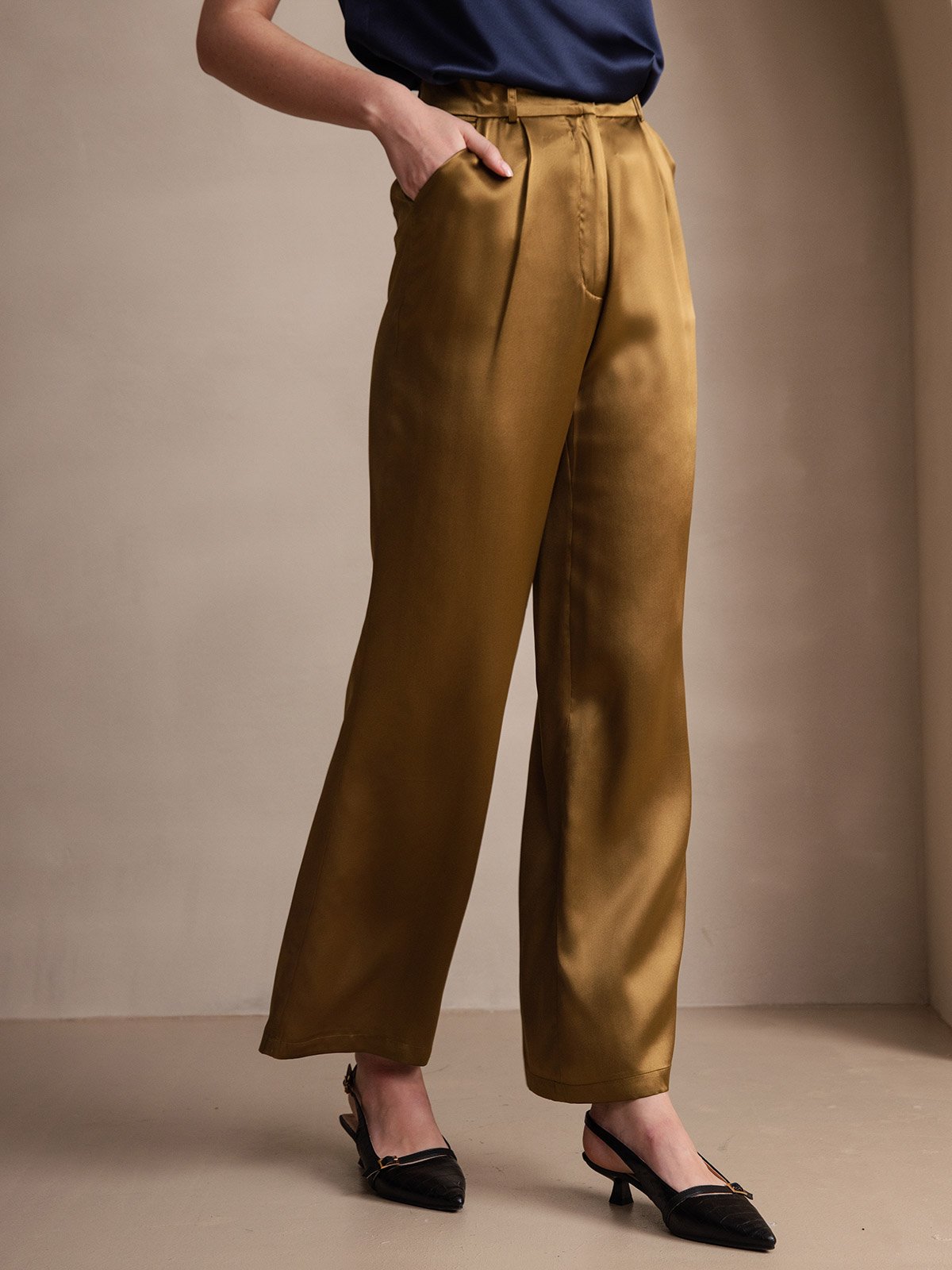 Pantalon de costume en soie classique et tendance
