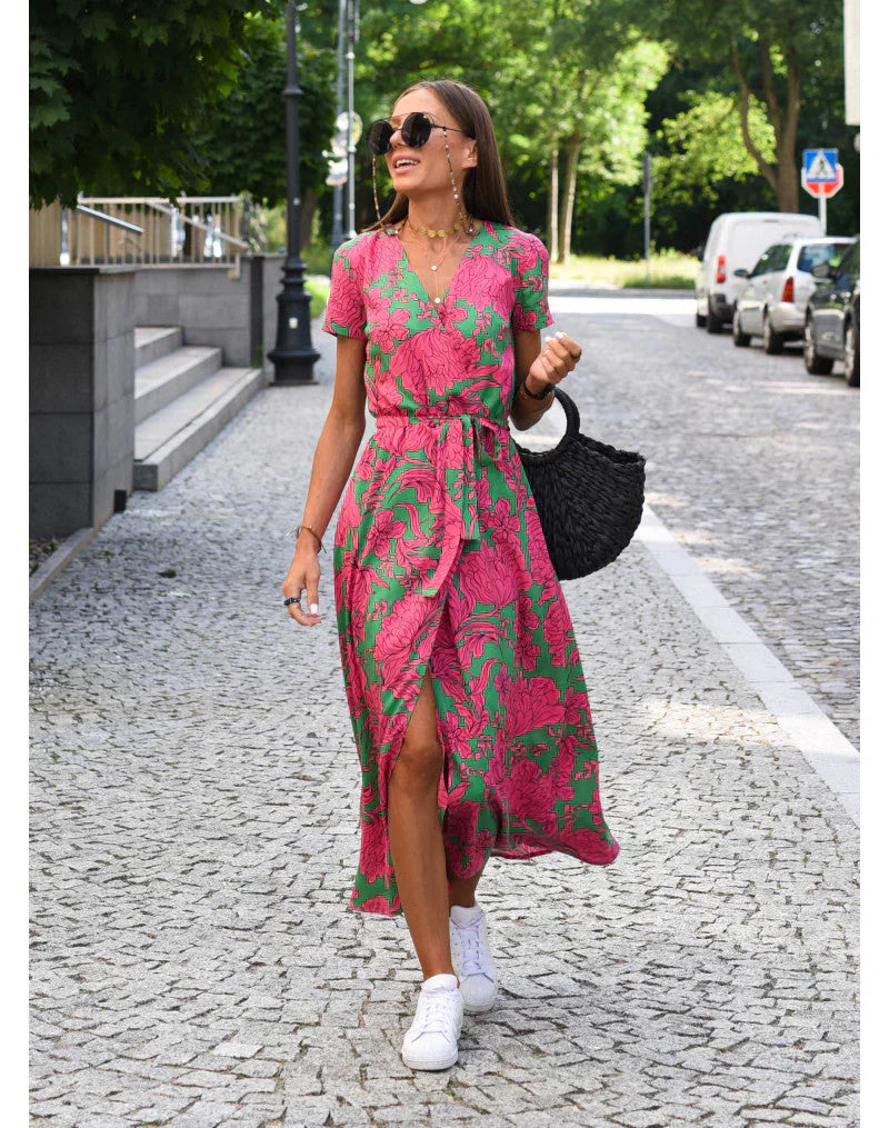 Robe élégante à col en V
