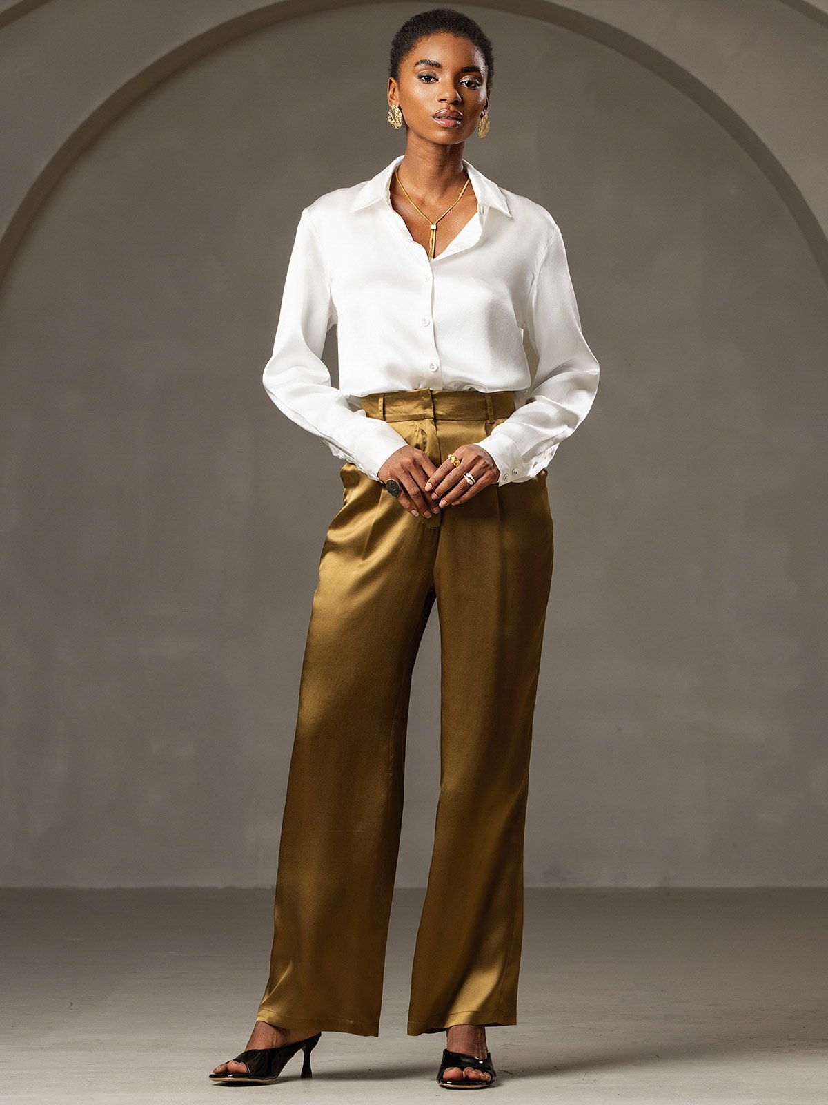 Pantalon de costume en soie classique et tendance