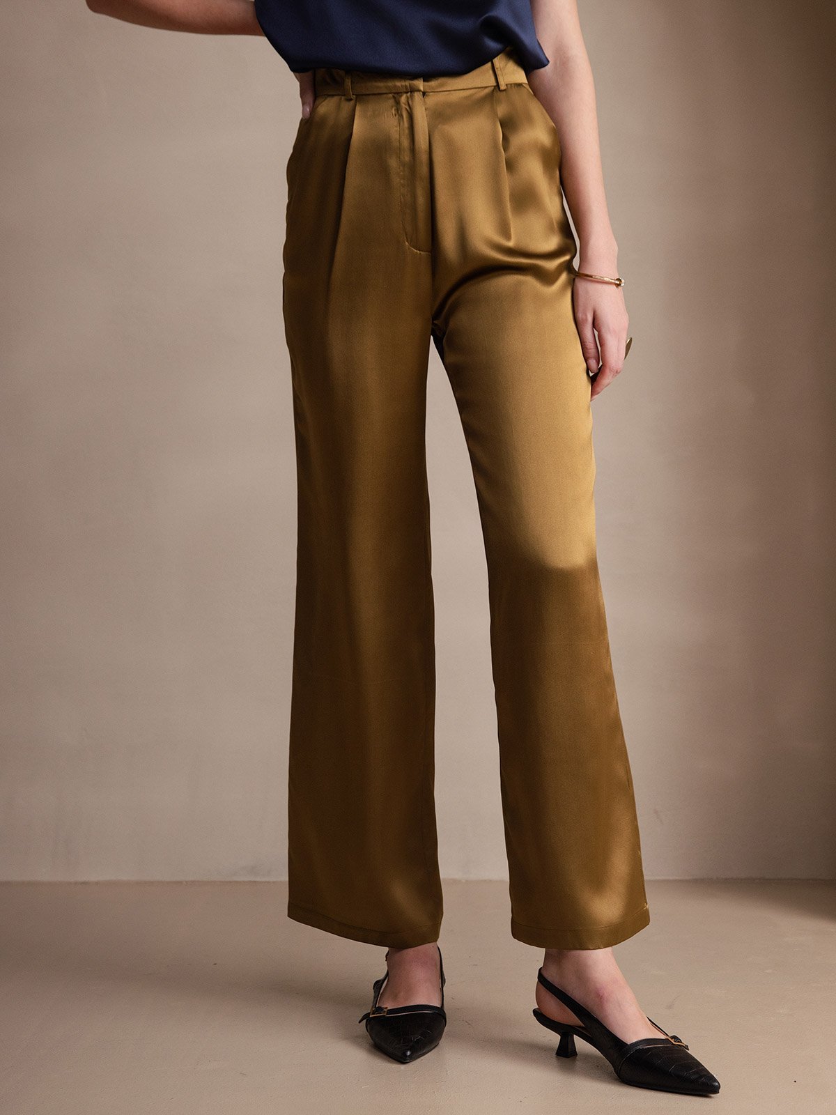 Pantalon de costume en soie classique et tendance