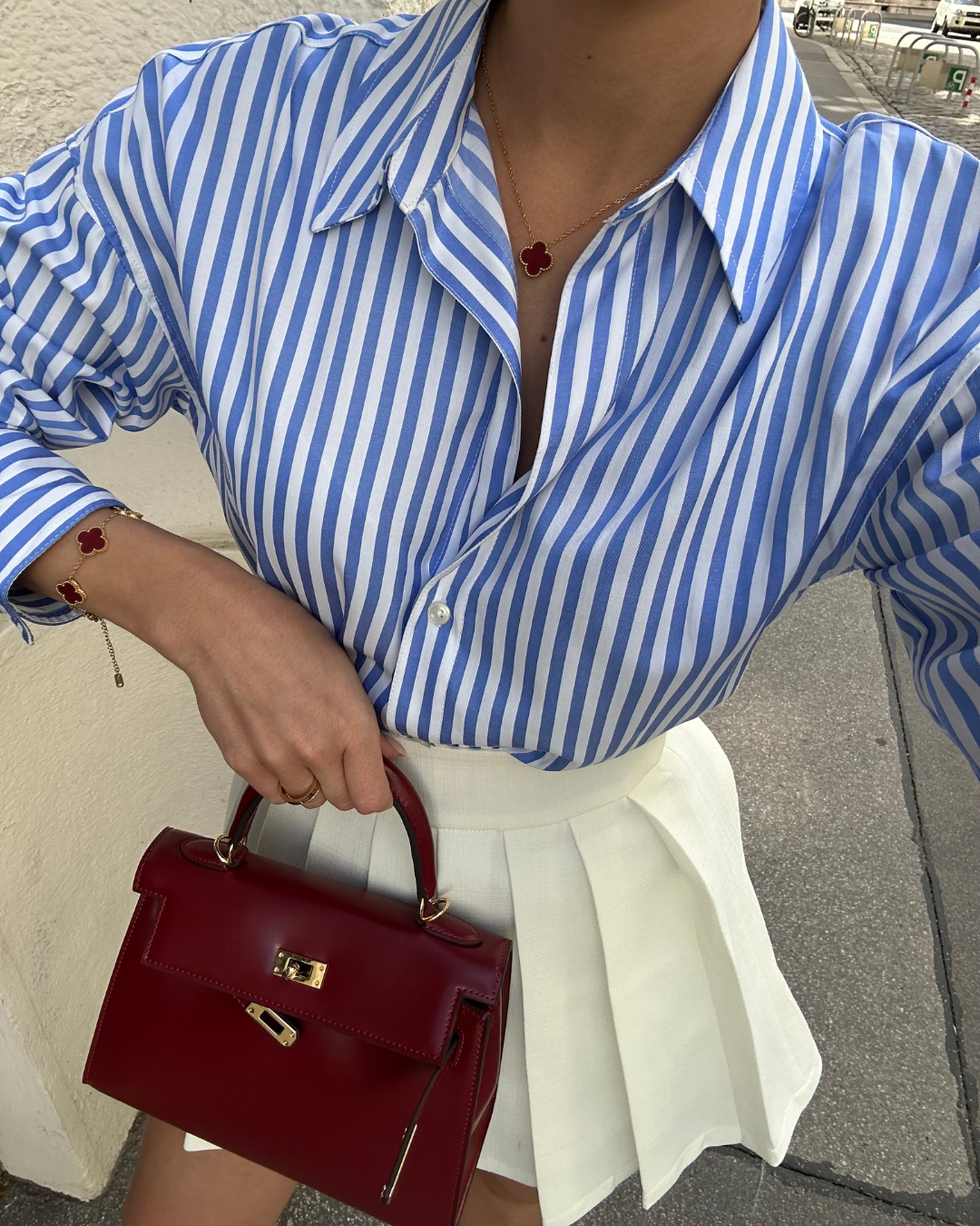 MINI SAC EN CUIR BORDEAUX ÉLÉGANT
