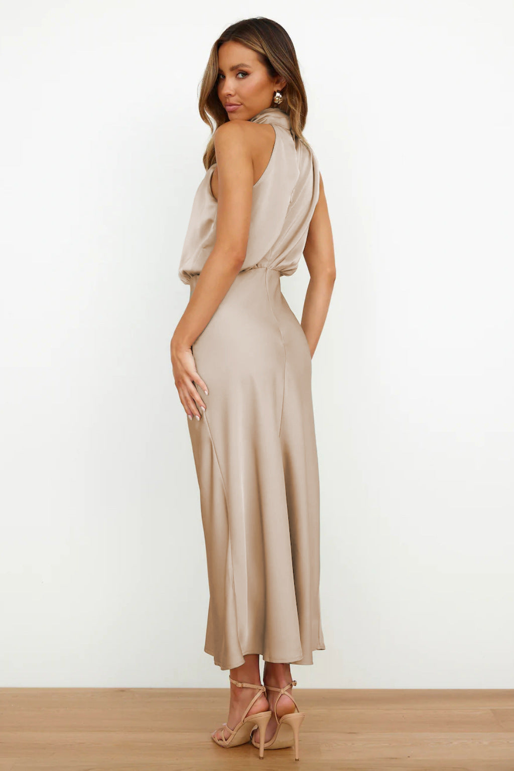 Robe Longue avec Col Halter
