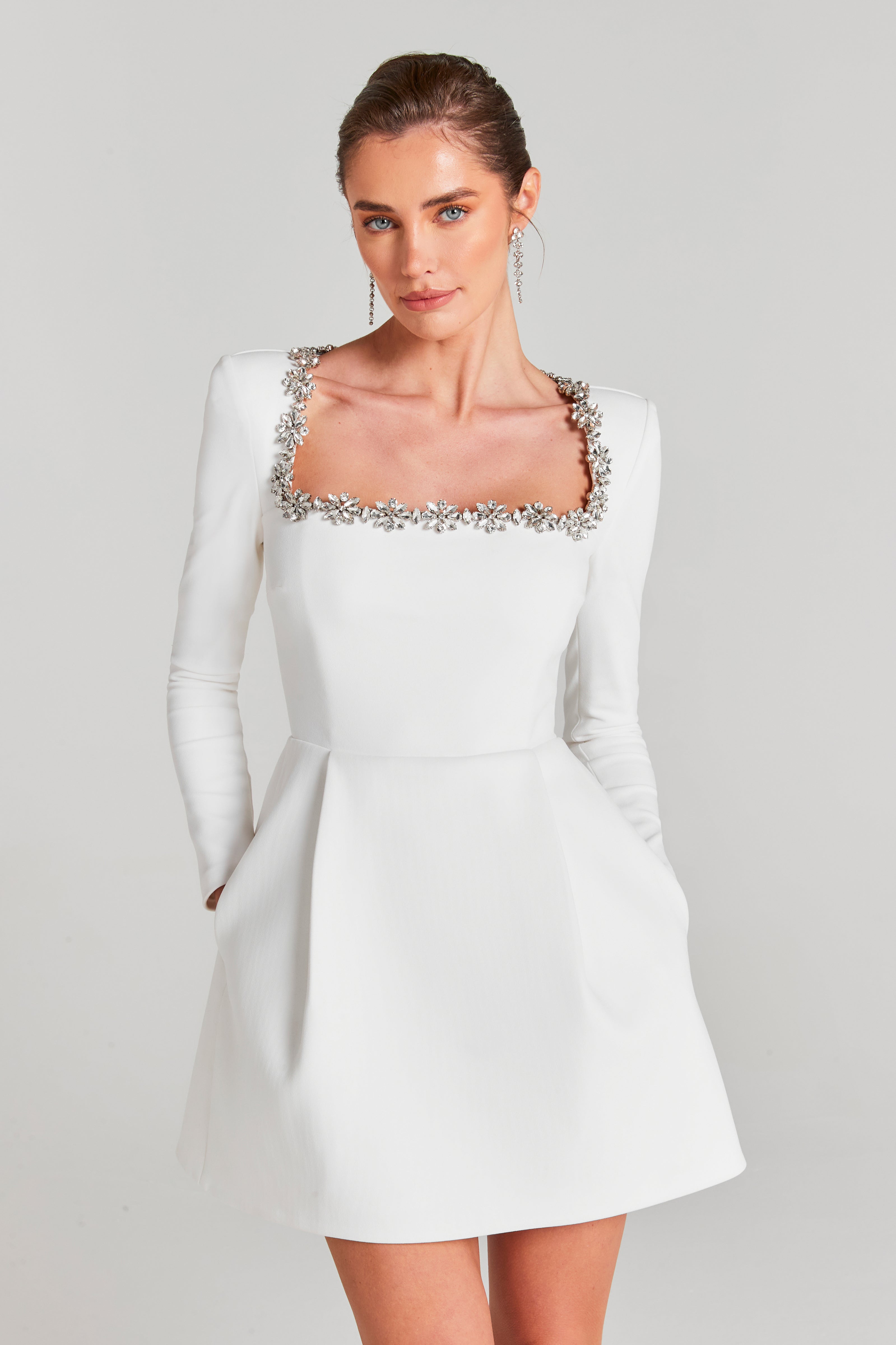 ROBE COURTE EN VELOURS