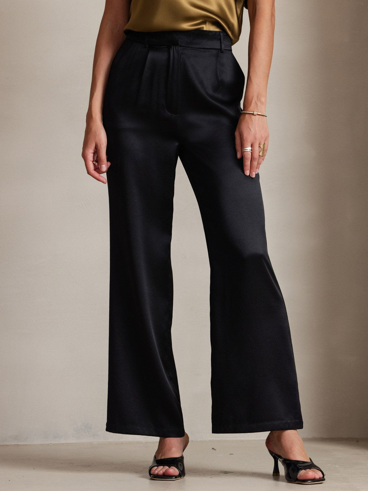 Pantalon de costume en soie classique et tendance