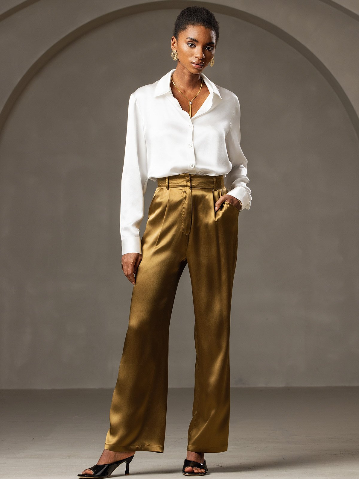 Pantalon de costume en soie classique et tendance