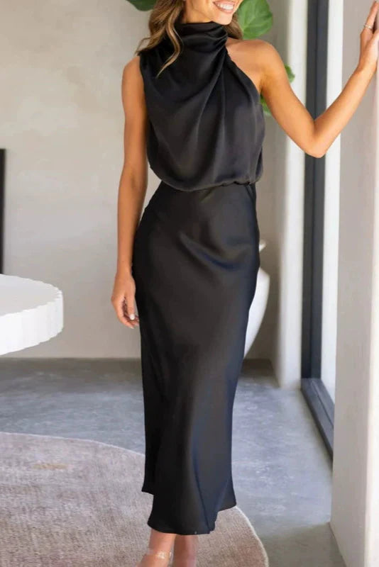 Robe longue en satin avec col licou